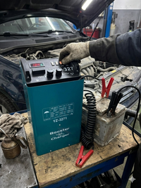 Chargeur Démarreur de Batterie 12V/24V